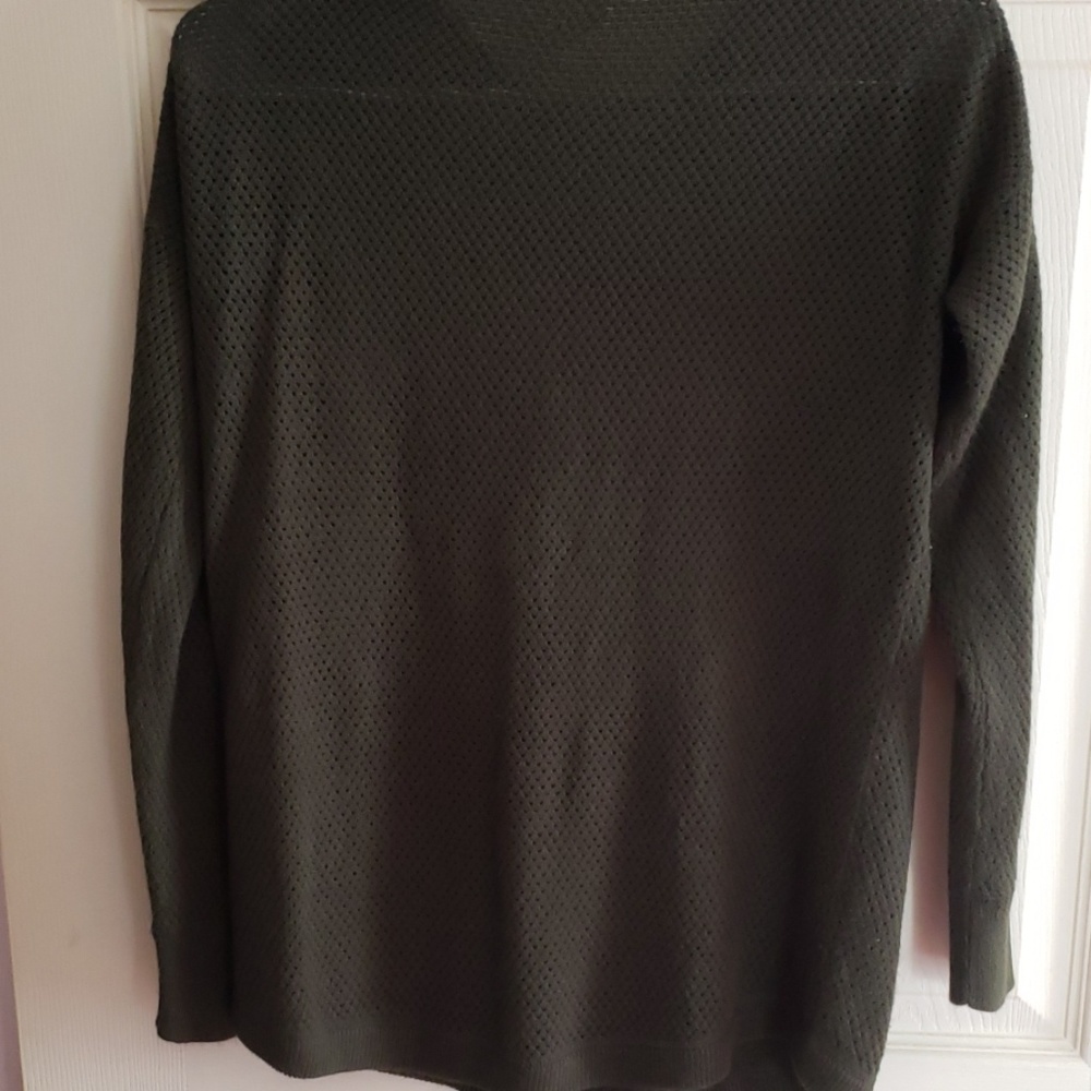 Basic Sweater - Picture 2 of 2